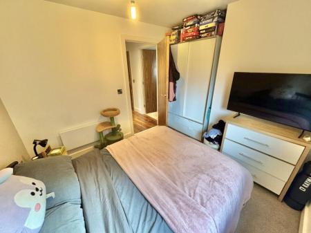 2 bedroom Apartment for sale in Rivergate House (Block A), Wilburn Basin, M5