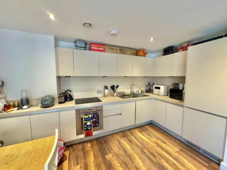 2 bedroom Apartment for sale in Rivergate House (Block A), Wilburn Basin, M5