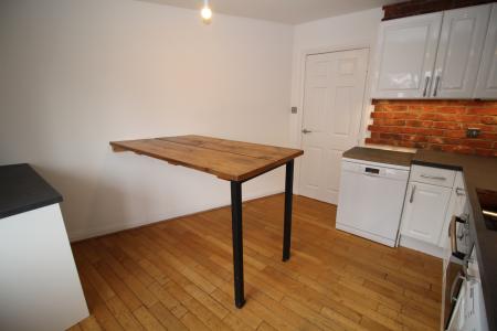 2 bedroom Flat to let in Vancouver Quay, Salford Quays, Salford, M50