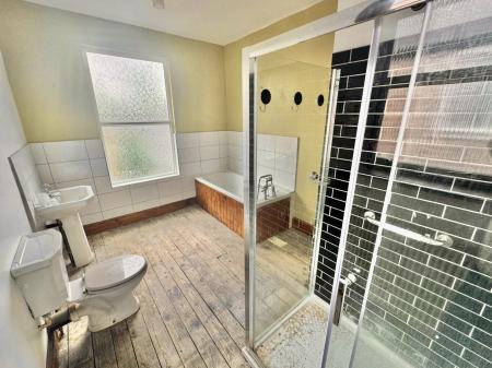 2 bedroom Terraced House for sale in St Annes Road, Manchester, M21