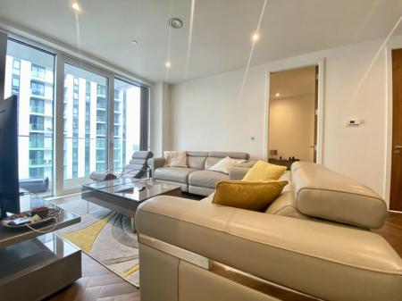 2 bedroom Flat to let in Blue, Media City UK, Salford Quays, Salford, M50