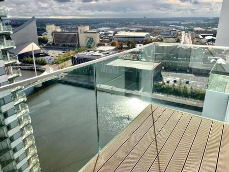 2 bedroom Flat to let in Blue, Media City UK, Salford Quays, Salford, M50