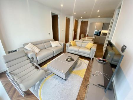 2 bedroom Flat to let in Blue, Media City UK, Salford Quays, Salford, M50