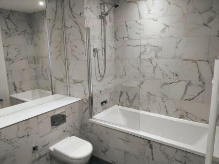 2 bedroom Flat to let in Blue, Media City UK, Salford Quays, Salford, M50