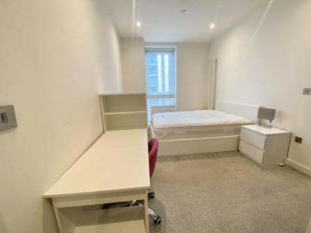 2 bedroom Flat to let in Blue, Media City UK, Salford Quays, Salford, M50