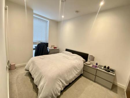 2 bedroom Flat to let in Blue, Media City UK, Salford Quays, Salford, M50