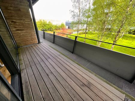 2 bedroom Flat to let in Woodfield Road, Altrincham, WA14
