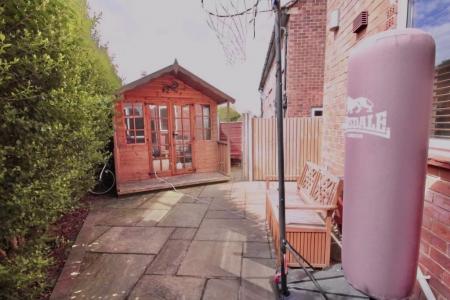 3 bedroom End of terrace house for sale in Birdlip Drive, Wythenshawe, Manchester, M23