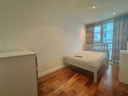 2 bedroom Flat to let in Clowes Street, Salford, M3