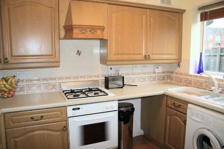 3 bedroom Flat to let in Velour Close, Salford, M3