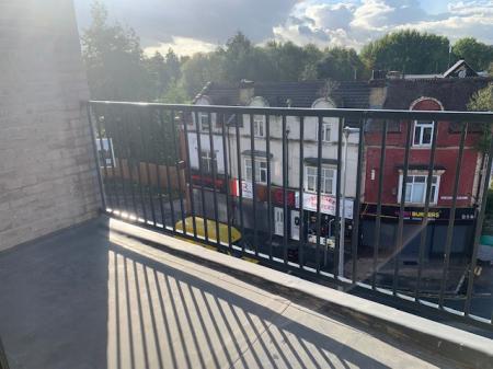 2 bedroom Flat to let in 300 Lower Broughton Road, Salford, M7