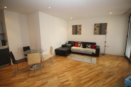 2 bedroom Flat to let in 5 Piccadilly Place, Manchester, M1