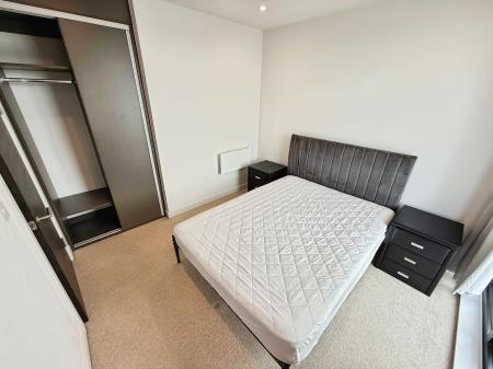 1 bedroom Flat to let in 3 MediaCity UK, Salford Quays, Salford, M50