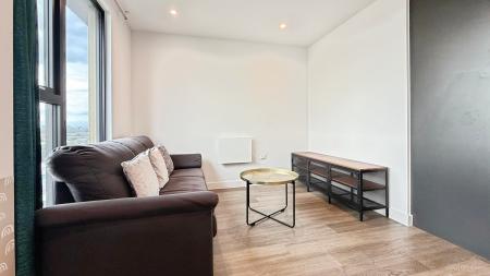 1 bedroom Flat to let in 3 MediaCity UK, Salford Quays, Salford, M50