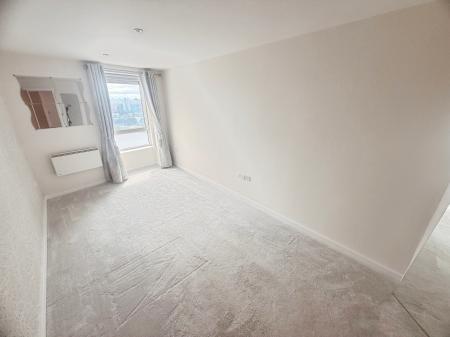 2 bedroom Flat to let in The Quays, Salford Quays, Salford, M50