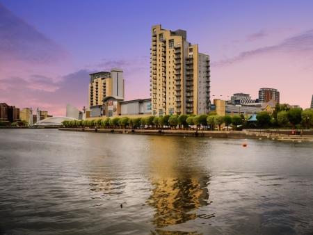 2 bedroom Flat to let in The Quays, Salford Quays, Salford, M50