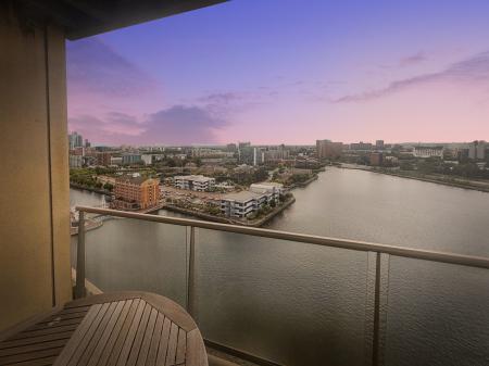 2 bedroom Flat to let in The Quays, Salford Quays, Salford, M50