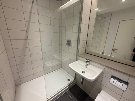 2 bedroom Flat to let in 56 Bury Street, Salford, M3