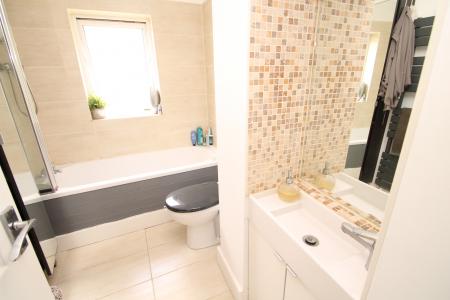 2 bedroom End of terrace house to let in Jackson Street, Cheadle, SK8
