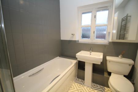 3 bedroom End of terrace house to let in Linen Court, Salford, M3