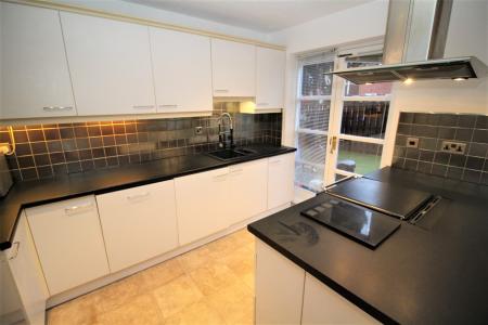 3 bedroom End of terrace house to let in Linen Court, Salford, M3