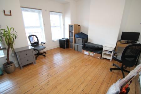 3 bedroom Terraced House to let in Colley Street, Stretford, M32