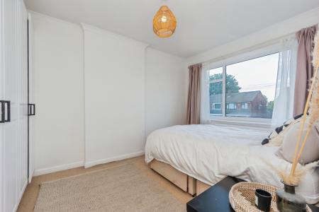 4 bedroom Semi-detached house for sale in Stapleford Close, Sale, M33