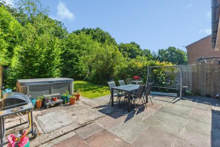 4 bedroom Semi-detached house for sale in Stapleford Close, Sale, M33