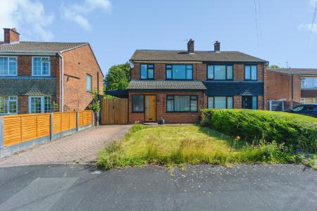 4 bedroom Semi-detached house for sale in Stapleford Close, Sale, M33