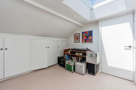 4 bedroom Semi-detached house for sale in Stapleford Close, Sale, M33