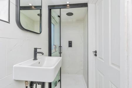 4 bedroom Semi-detached house for sale in Stapleford Close, Sale, M33