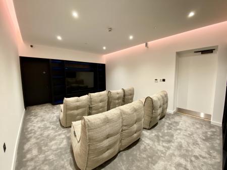 2 bedroom Flat to let in 4 Wharf End, Block 2, Manchester, M17