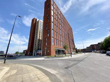 2 bedroom Flat to let in 4 Wharf End, Block 2, Manchester, M17