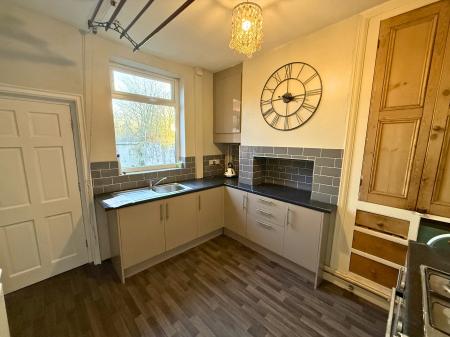 2 bedroom Terraced House to let in Canning Street, Heaton Norris, Stockport, SK4