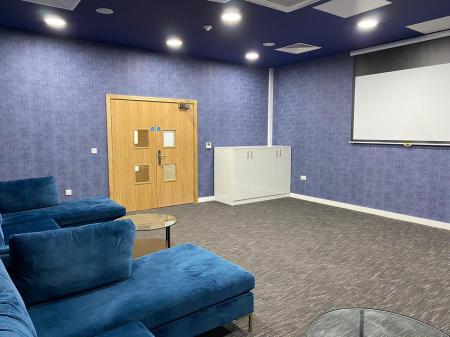 1 bedroom Studio flat to let in Michigan Avenue, Salford Quays, Salford, M50