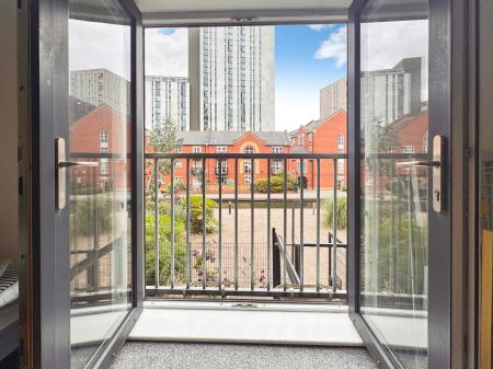3 bedroom Flat for sale in Quantum, Chapeltown Street, Manchester