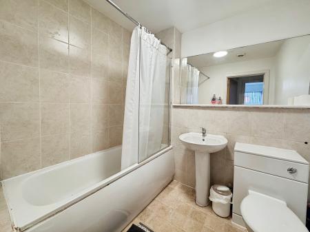 3 bedroom Flat for sale in Quantum, Chapeltown Street, Manchester
