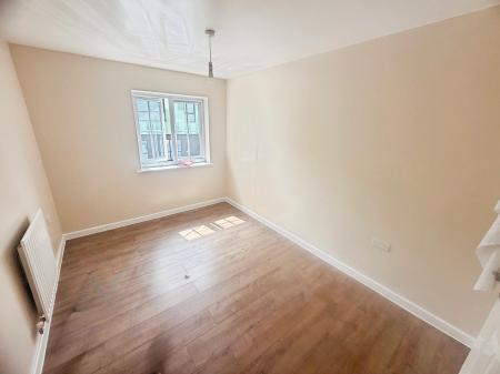 3 bedroom Terraced House to let in Queensland Road, Gorton, M18