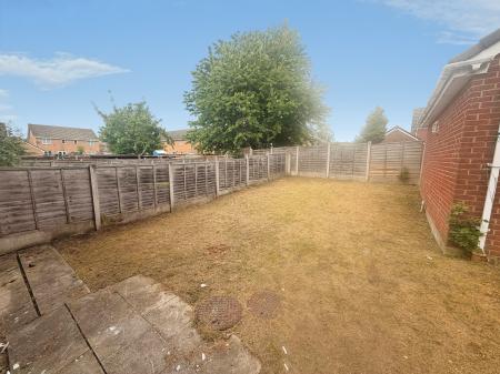 3 bedroom Terraced House to let in Queensland Road, Gorton, M18