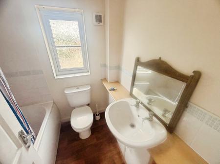 3 bedroom Terraced House to let in Queensland Road, Gorton, M18