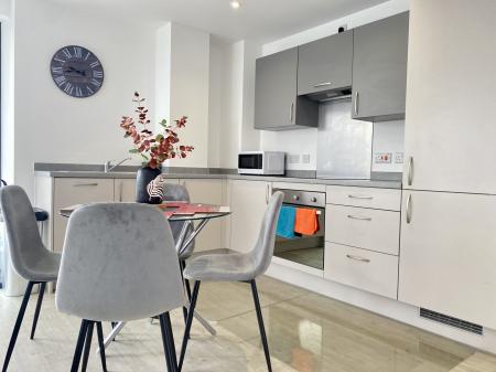 1 bedroom Flat to let in 65 Furness Quay, Salford Quays, Salford, M50