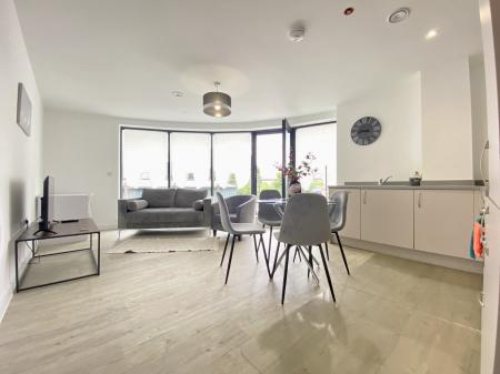 1 bedroom Flat to let in 65 Furness Quay, Salford Quays, Salford, M50