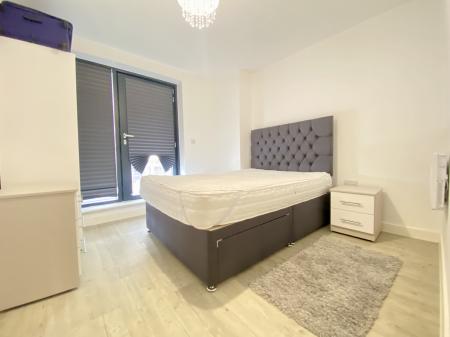1 bedroom Flat to let in 65 Furness Quay, Salford Quays, Salford, M50