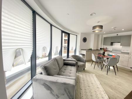 1 bedroom Flat to let in 65 Furness Quay, Salford Quays, Salford, M50