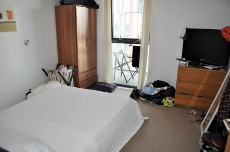 1 bedroom Flat to let in 250 The Quays, Salford Quays, Salford, M50