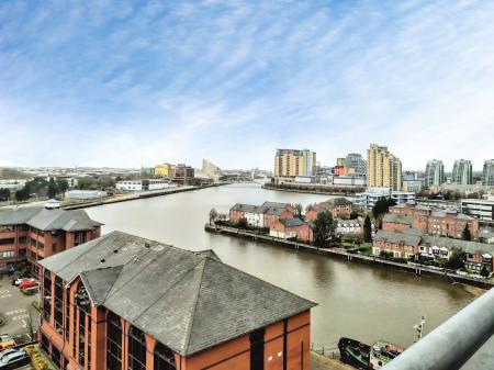0 bedroom Studio flat for sale in Clippers Quay, Salford Quays, Salford, M50
