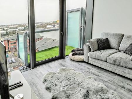 0 bedroom Studio flat for sale in Clippers Quay, Salford Quays, Salford, M50