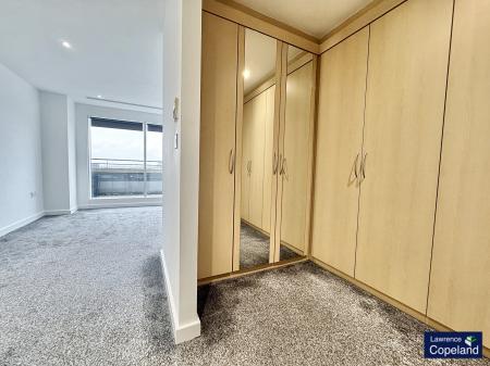 2 bedroom Flat to let in The Quays, Salford, M50