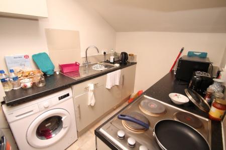 1 bedroom Studio flat to let in Great Clowes Street, Salford, M7