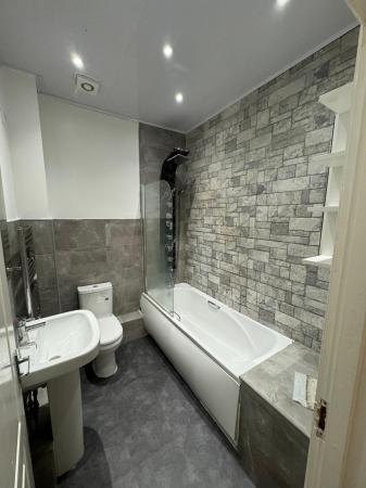 2 bedroom Flat to let in Winnipeg Quay, Salford Quays, Salford, M50